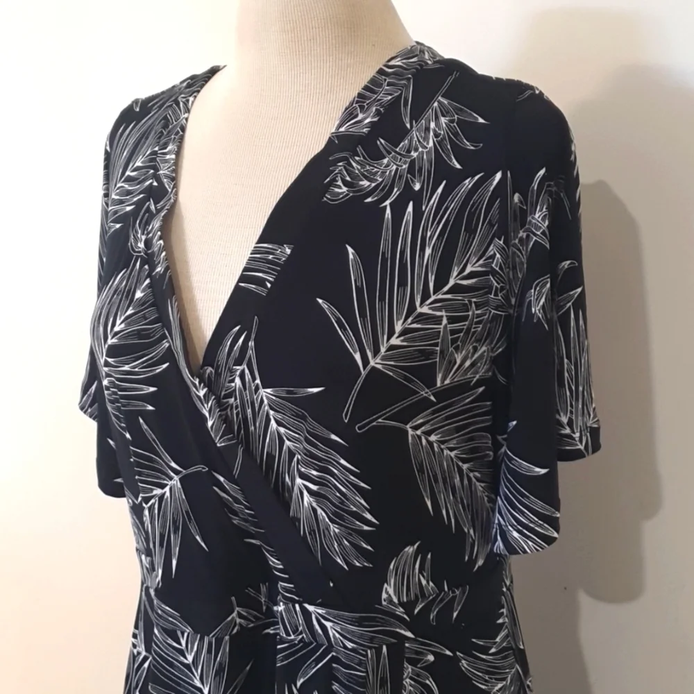 Beme New Dress Size 18 approx Black White - Picture 4 of 9